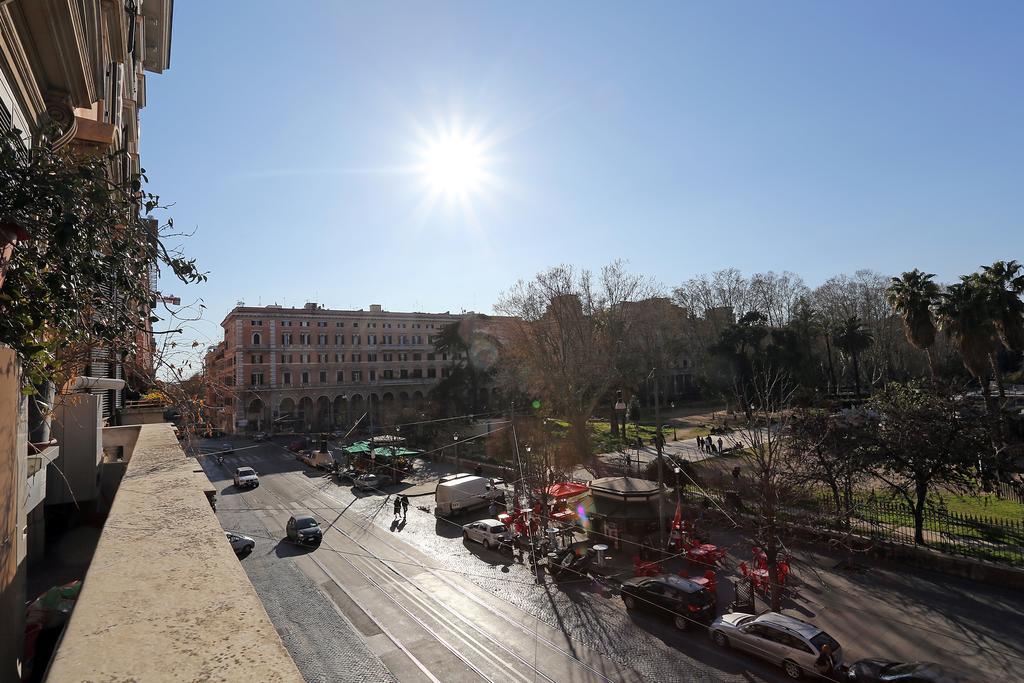 Hotel Mr Frills à Rome Extérieur photo