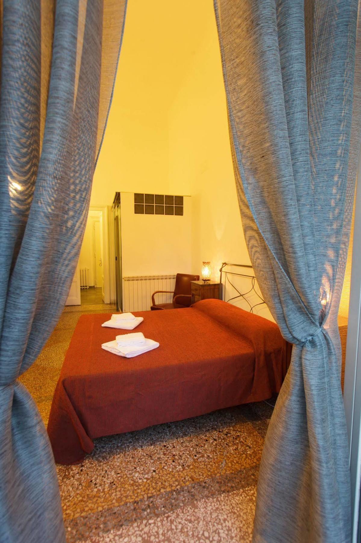 Hotel Mr Frills à Rome Extérieur photo